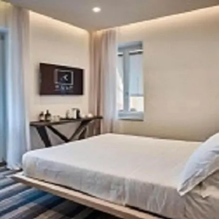 Hotiday Collection - Wallure Hotel