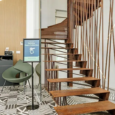 Hotiday Collection - Wallure Hotel