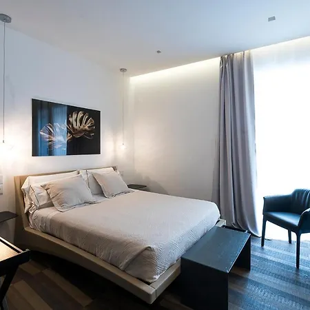Hotiday Collection - Wallure Hotel