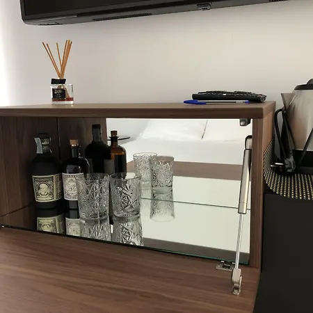 Hotiday Wallure Otel Olbia